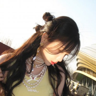 妓女。演员。皮条客